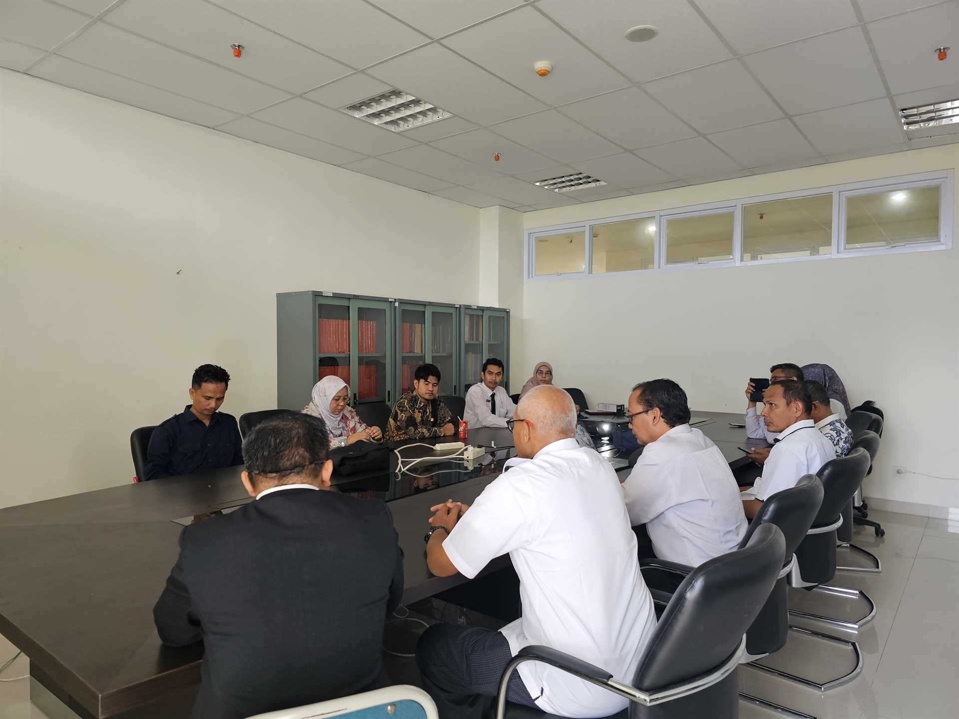 Gallery Bimbingan Teknis dan Uji Kompetensi Sertifikat Profesi BNSP PUBLIC AREA CLEANER Universitas Negeri Padang Gallery Bimbingan Teknis dan Uji Kompetensi Sertifikat Profesi BNSP PUBLIC AREA CLEANER Universitas Negeri Padang